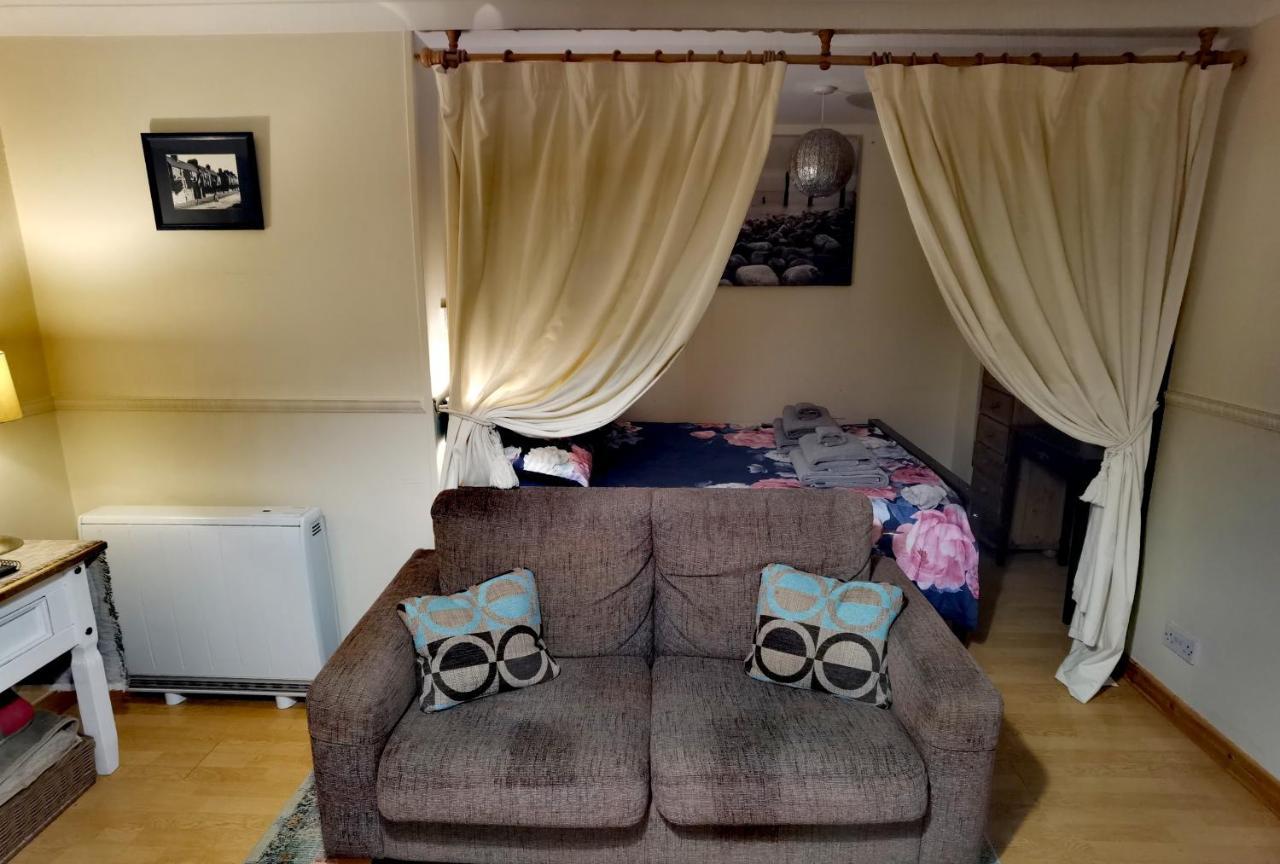Studio In The Heart Of Kirkwall Or00239F Orkney Luaran gambar